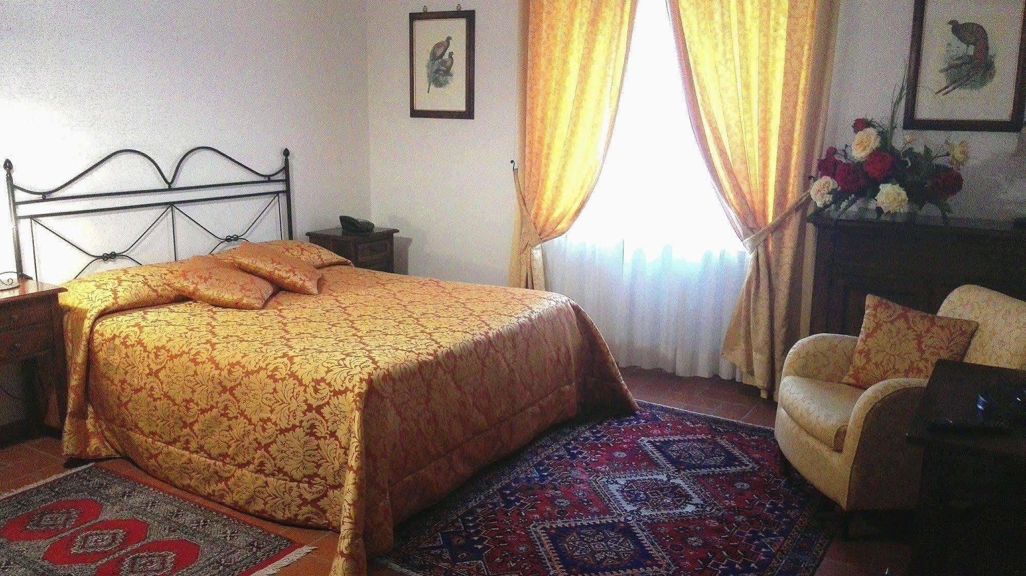 Palazzo La Fenice Massa Marittima Eksteriør billede